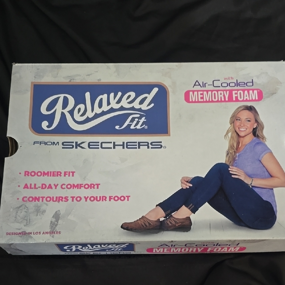 New Skechers Relaxed Fit Tan Suede Shoes - Picture 6 of 7